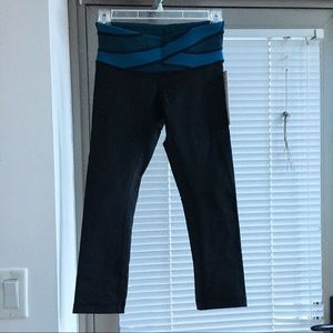 Lululemon Wunder Under Crop III, size 4